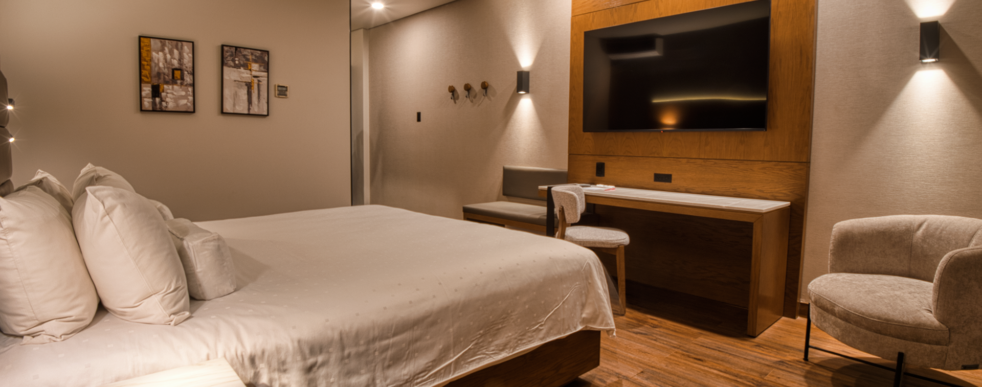 Superior King Room
